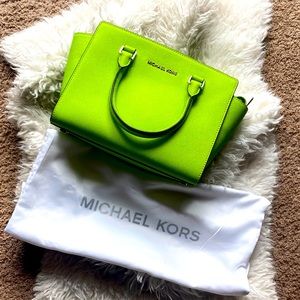 Michael Kors Selma handbag PEAR